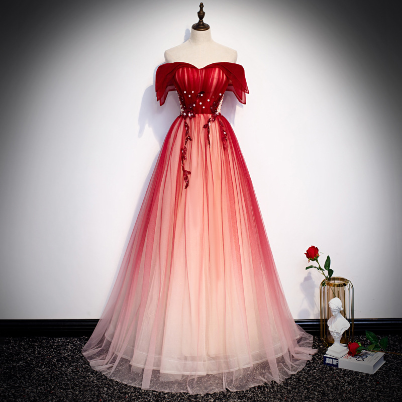 Embroidery Red - حزام نخب فستان للعروس 2026 جديد