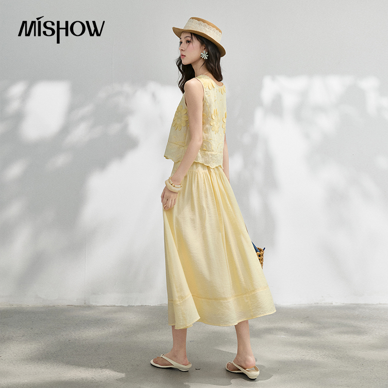 طقم تنورة وبلوزة صيفي من MISHO - مراجعة Embroidery Blouse وسعره