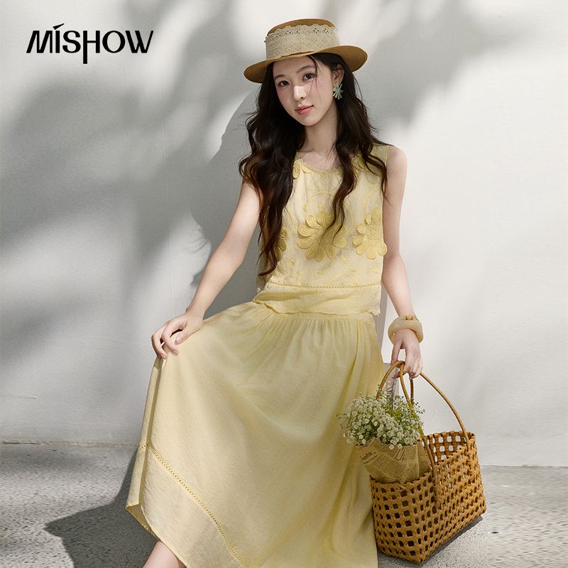 طقم تنورة وبلوزة صيفي من MISHO - مراجعة Embroidery Blouse وسعره