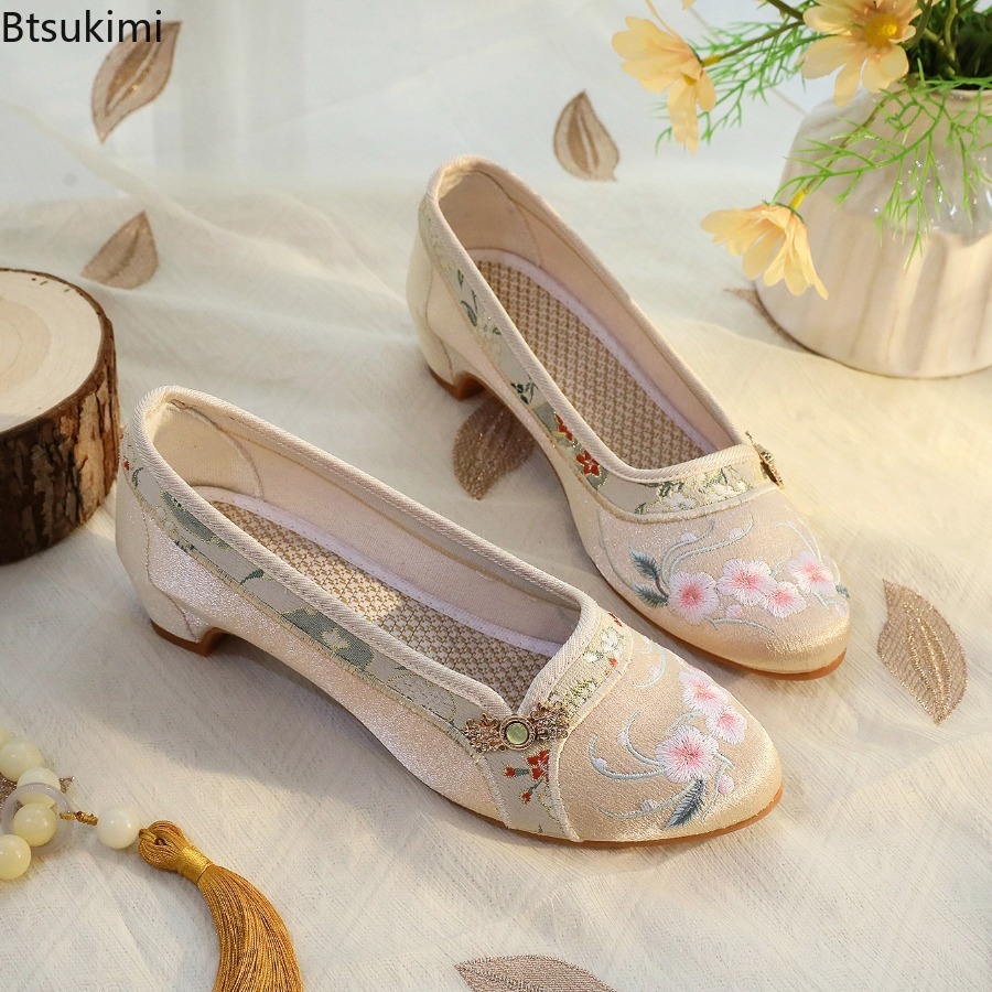 أحذية نسائية جديدة لعام 2026 ب - مراجعة Embroidery Fabric وسعره