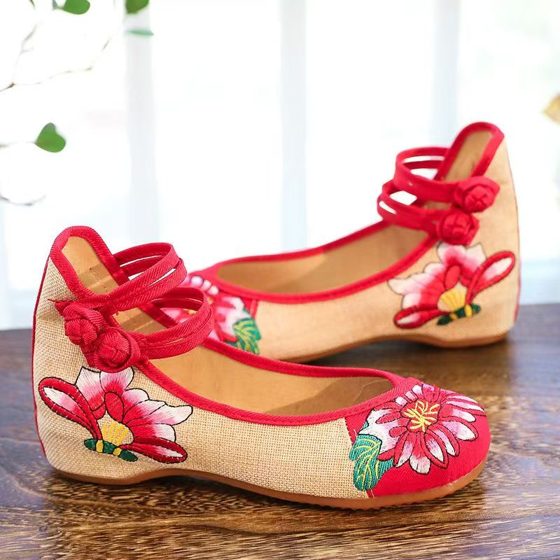 أحذية نسائية بكعب ويدجز مطرزة  - مراجعة Embroidery Fabric وسعره